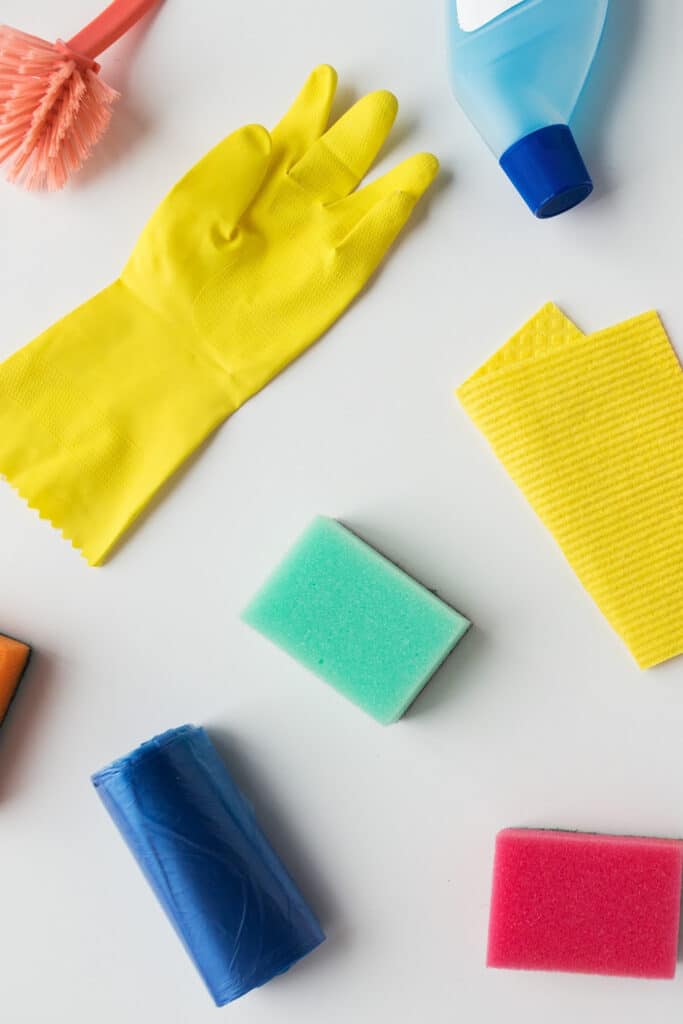 Items needed to clean. Easy way to organize your chore list and make your tidy home.
