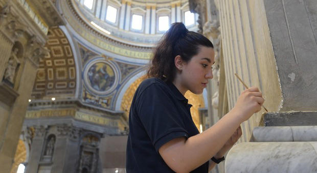 Vaticano, tra i 'Sanpietrini' tornano le donne artigiane: il cardinale Gambetti ha assunto Lia e Miriana