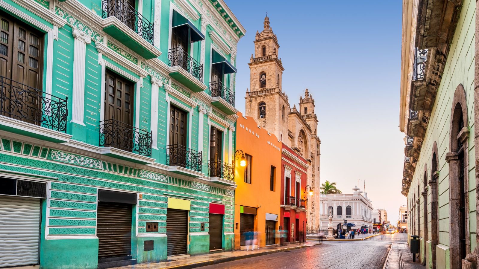 <p>Mexico offers some fantastic places that expats love for their vibrant culture, beautiful scenery, cost of living, as well as welcoming communities. There is space for everyone, whether they want to live in a busy metropolis or a seaside area.</p>