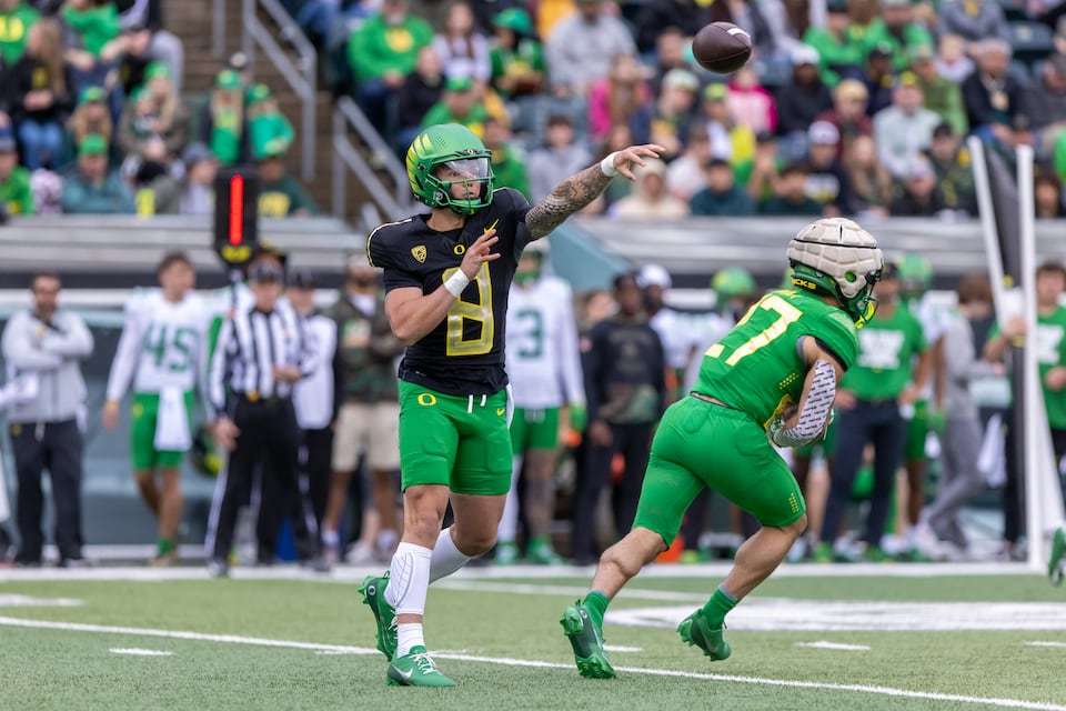 Oregon Ducks Quarterback Dillon Gabriel Now Betting Favorite To Win Heisman