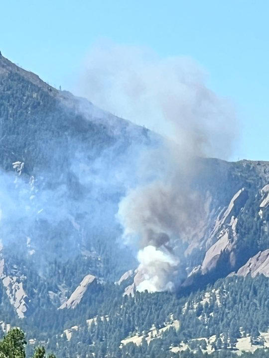 Dinosaur Fire: Wildland fire near NCAR in Boulder 100% contained