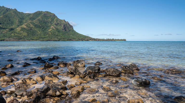 This Uncrowded Slice Of Paradise Must Be One Of Hawaii's Most Beautiful ...