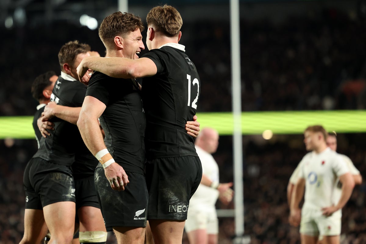 New Zealand 24-17 England: Late All Blacks Comeback Condemns Tourists ...