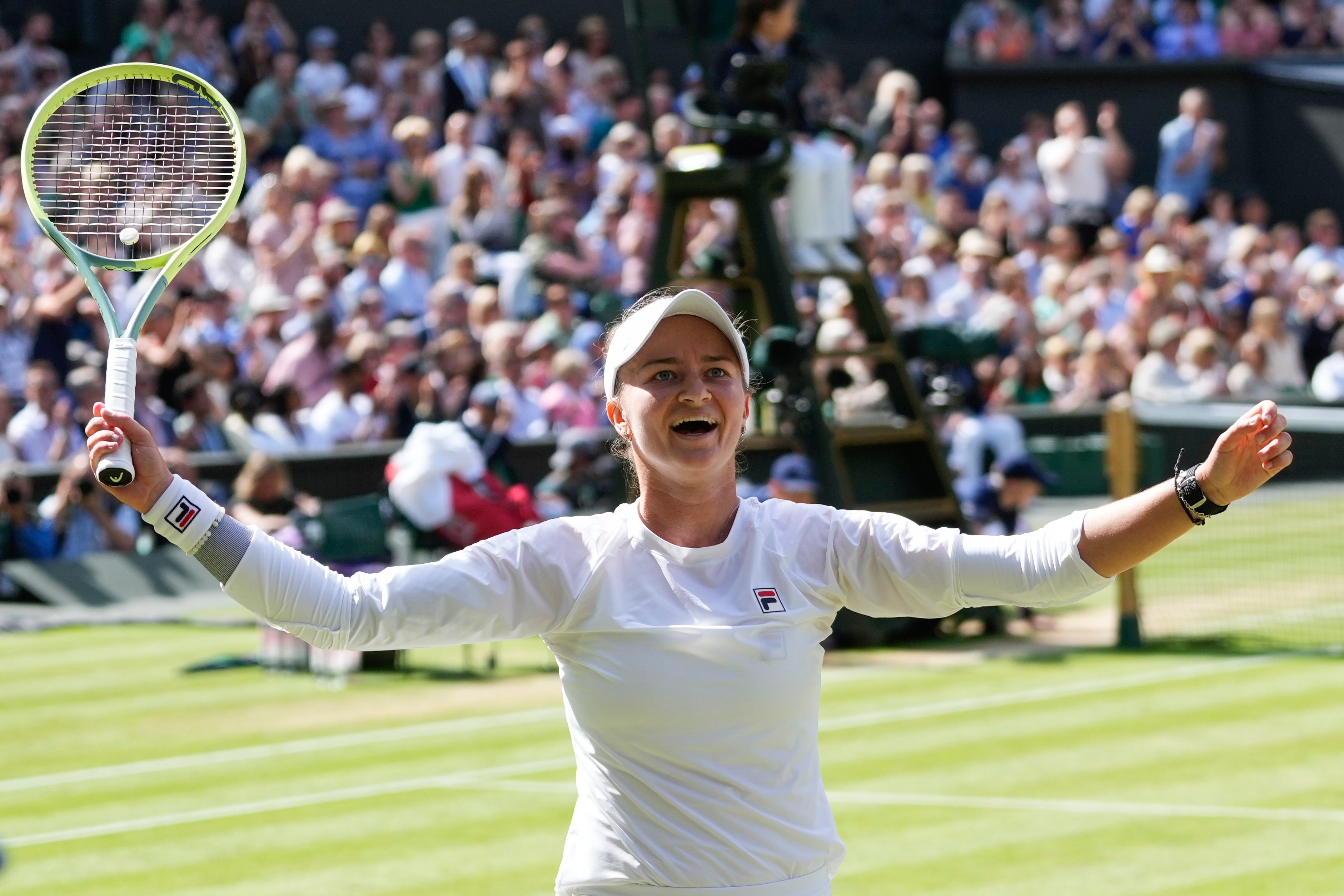 Barbora Krejcikova Emulates Hero Jana Novotna With Wimbledon Triumph ...