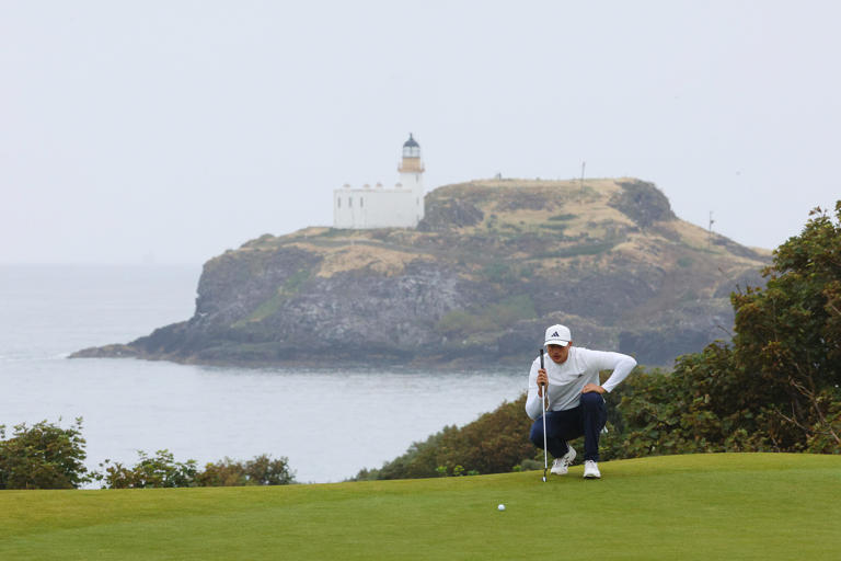 Ludvig Aberg extends lead at Genesis Scottish Open, but native son