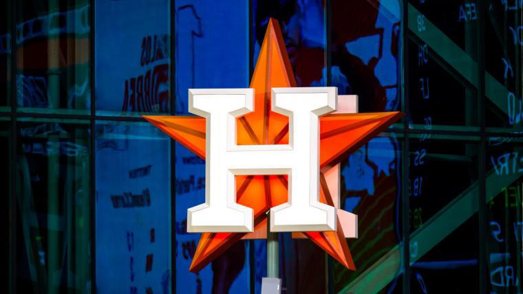 Astros $100 million star could cut ties with Houston for Tigers