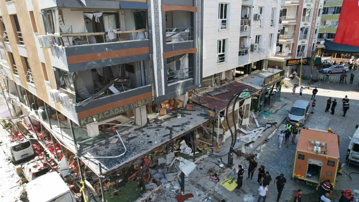 i̇zmir’deki patlamada 5 kişi öldü, 57 kişi yaralandı