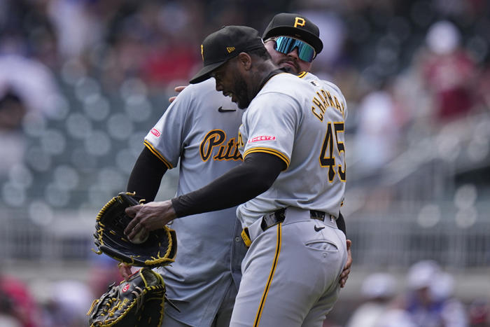 oneil cruz and rowdy tellez homer in 5th as the pirates avoid sweep and beat the braves 4-2