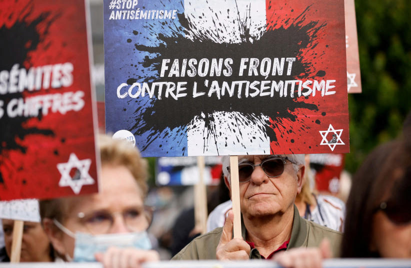 french jews turn to national rally: 'we're voting for the nicest enemy'