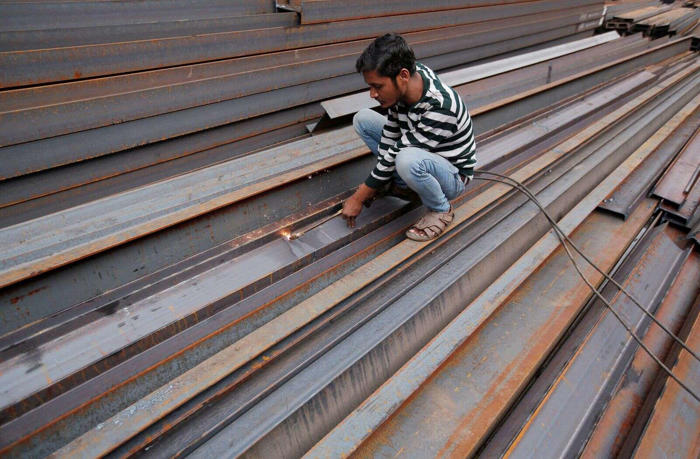 india steel, trade ministries in talks over rising chinese imports, says source