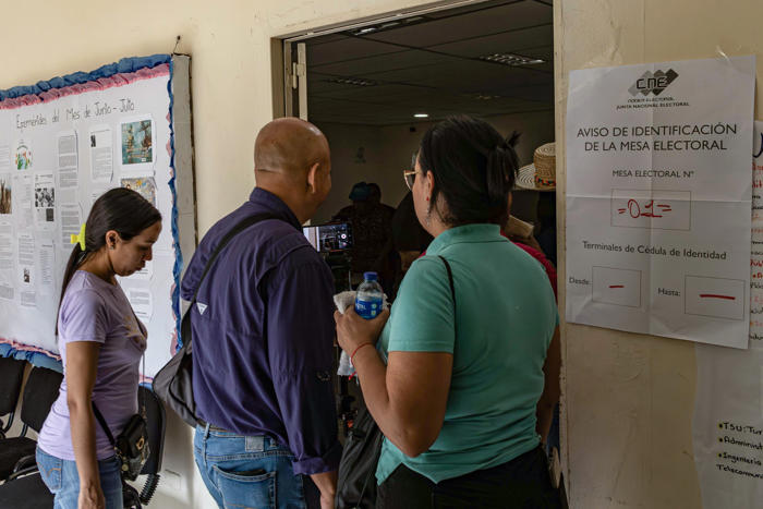 el ente electoral de venezuela prorroga tres horas el cierre del simulacro electoral