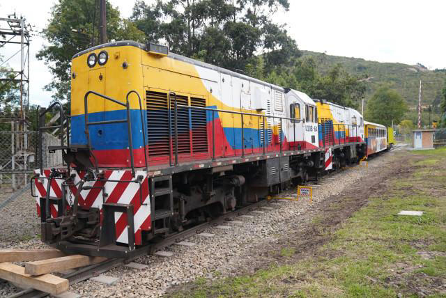 gobierno habilitó a acerías paz del río como operador de transporte ferroviario de pasajeros