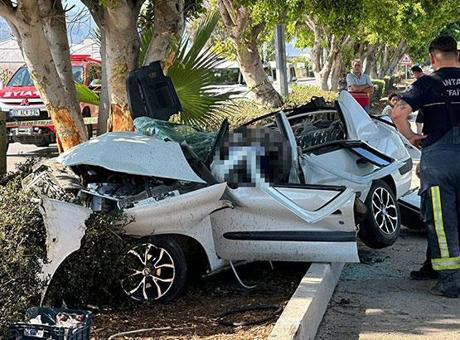 antalya'da korkunç kaza! bir aile yok oldu