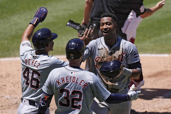 malloy's inside-the-park hr propels tigers to 7-6 victory, ending the angels' 6-game winning streak