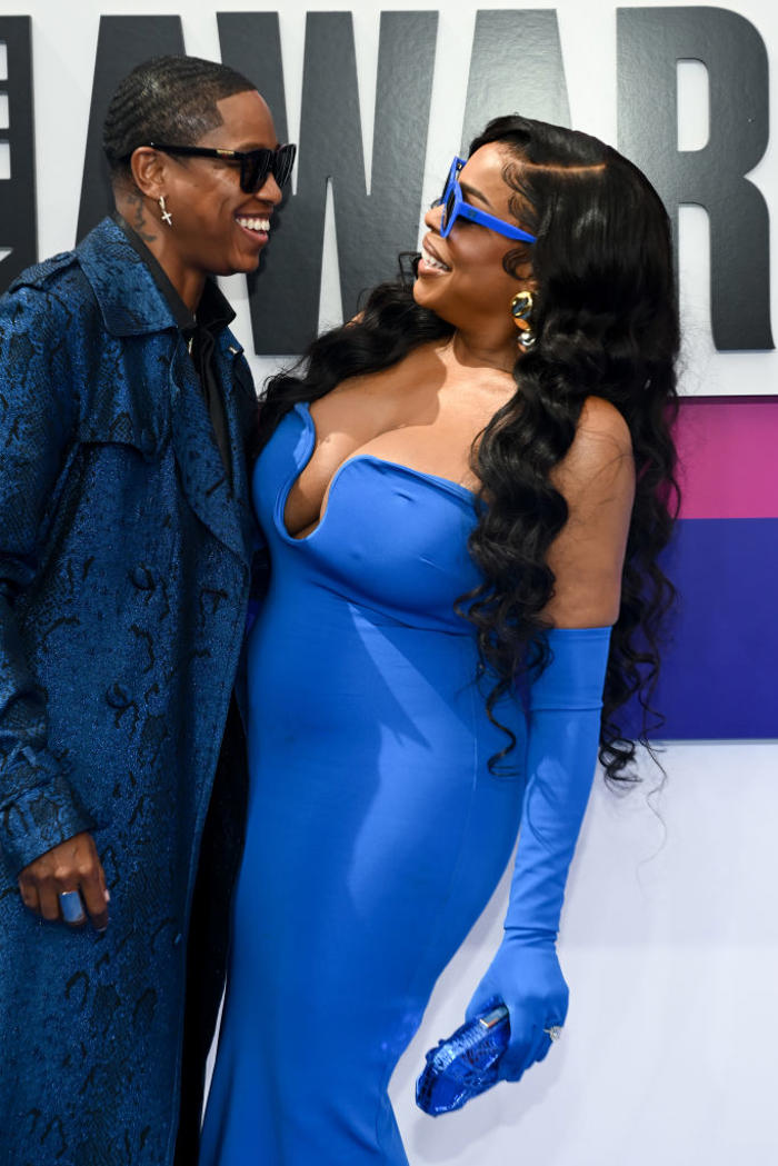 niecy nash goes strapless in plunging blue dress on the bet awards 2024 red carpet
