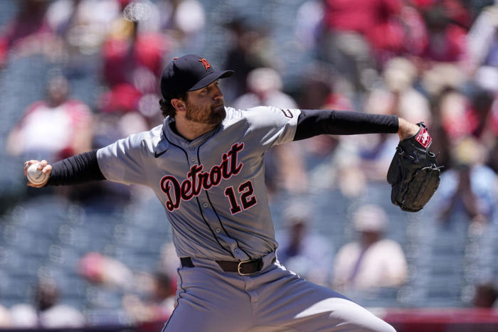 malloy's inside-the-park hr propels tigers to 7-6 victory, ending the angels' 6-game winning streak