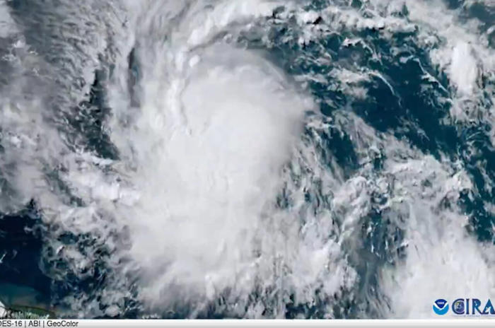 video | así se ve el huracán beryl, categoría 4, que pasará cerca de la guajira; las imágenes satelitales son impresionantes
