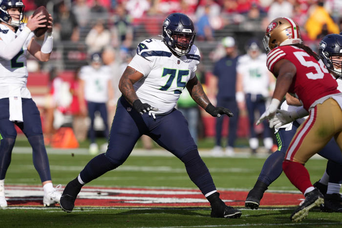 what to know about seahawks ol position battle