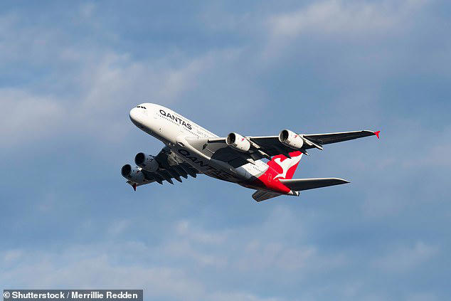 qantas flight is forced to turn back after three hours in the air