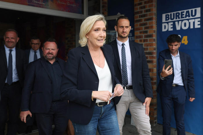 oppositiepartij le pen aan kop bij franse parlementsverkiezingen