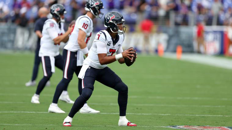 nfl analyst gives strong ranking to houston texans qb room