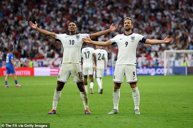 the notebook: ed sheeran enjoys england's dramatic comeback as three lions fans rush to put their flags on show in gelsenkirchen