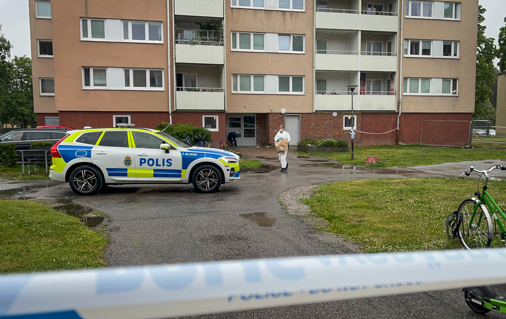 Skjutning I Eskilstuna – Man Allvarligt Skadad