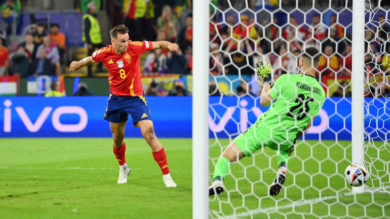 a spanyol válogatott nem pánikolt hátrányban, s három góllal nyert grúzia ellen