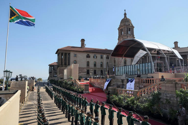former opposition parties get 12 ministries in s.africa's new govt