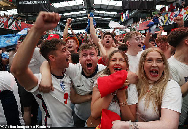 england fans inside arena aufschalke in gelsenkirchen overjoyed