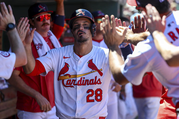 lynn pitches 6 sparkling innings as the cardinals blank the reds 2-0 for a 4-game series split