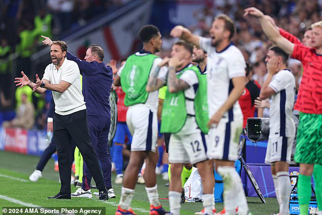 england fans hilariously insist gareth southgate 'can't survive' as three lions boss on live tv just as jude bellingham scores euro 2024 lifesaver against slovakia