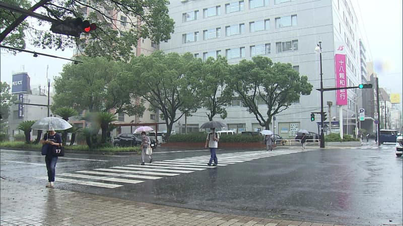「車が浮いた状態に」西日本で記録的大雨…明日にかけて梅雨前線停滞で厳重な警戒必要 九州北部では200ミリ予想