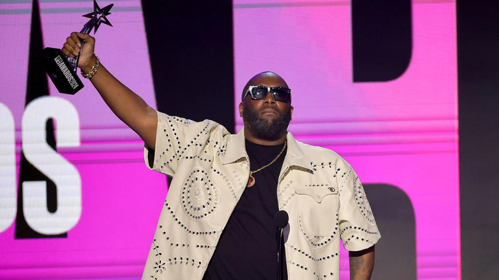 killer mike gives fiery speech at bet awards, references recent legal woes and urges viewers to get politically involved