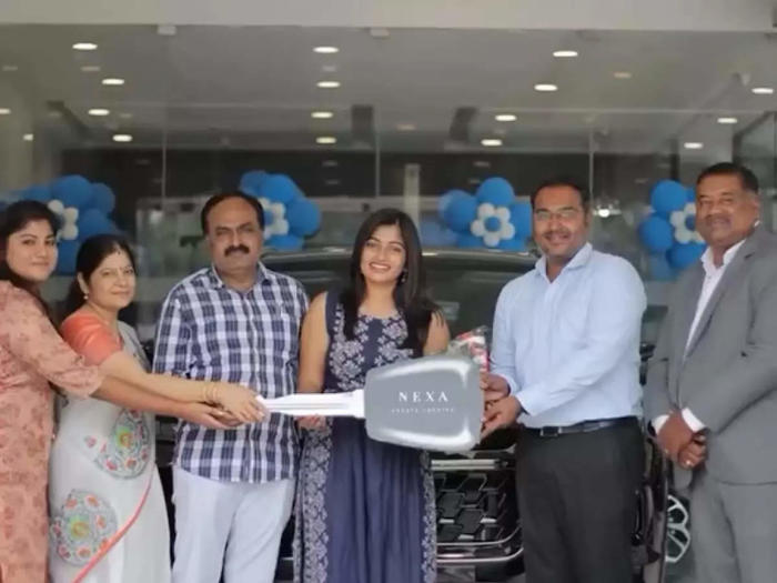 bigg boss tamil 7 title winner archana ravichandran welcomes home a brand new suv; see pic