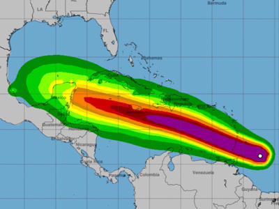 Life-threatening Hurricane Beryl closes in on Caribbean as strongest ever storm this early in season<br><br>