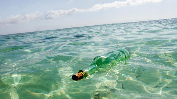 海上でボトル発見、中身飲んだ漁師4人死亡 スリランカ沖