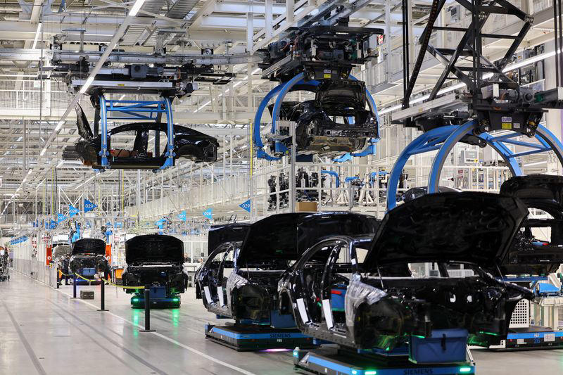 el sector manufacturero alemán sufre un nuevo revés, según el pmi