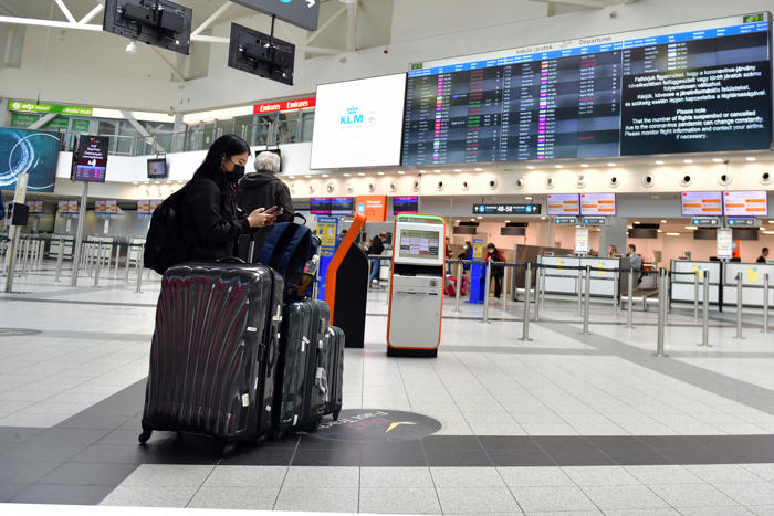 készenléti állapotot rendeltek el egy időre a liszt ferenc nemzetközi repülőtéren