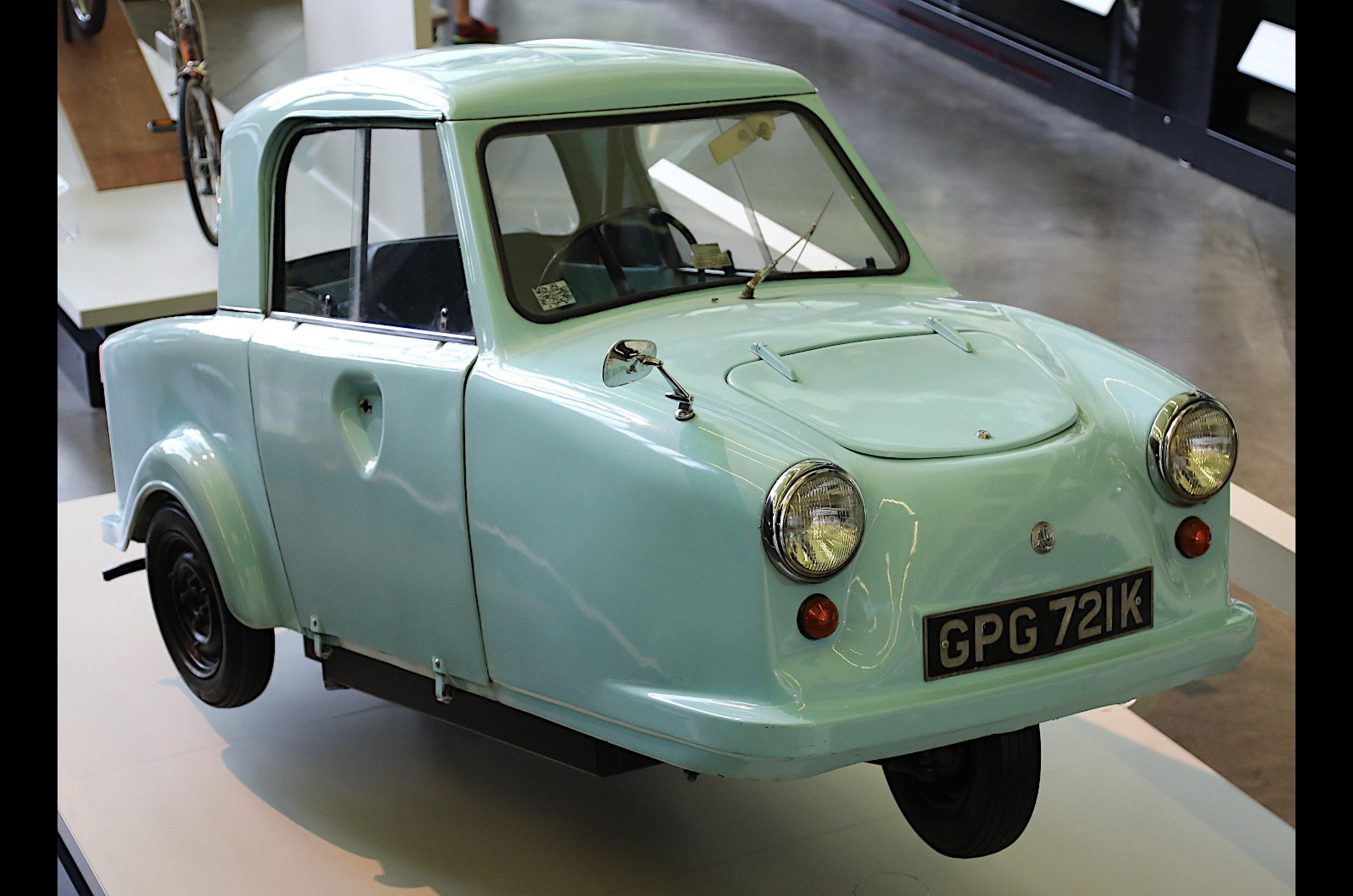 10 autohersteller die nicht nur autos gebaut haben
