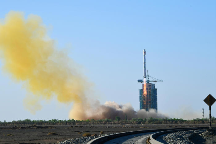 microsoft, a chinese firm's answer to spacex's falcon 9 blew up in a giant fireball after it accidentally launched during a test