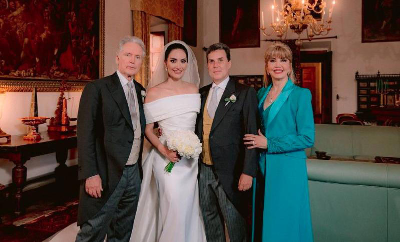 il matrimonio della figlia di milly carlucci con il principe: gli abiti, l’elicottero, gli ospiti