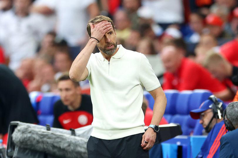 roy keane doesn't hold back in brutal blast at england - 'living in cuckoo land'