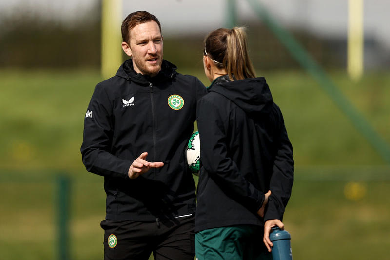 ireland assistant coach leaves role, england set to be without injured lauren james
