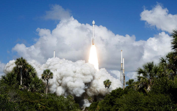 amazon, the once-dominant rocket maker trying to catch up to musk’s spacex