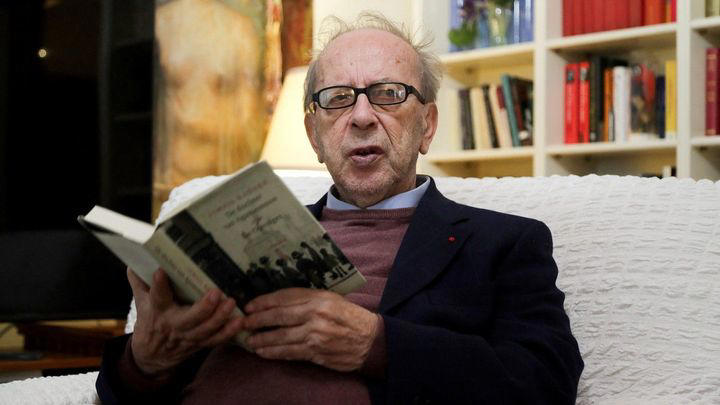 literatura nám pomáhala přežít, říkal. zemřel nejznámější albánský spisovatel kadare