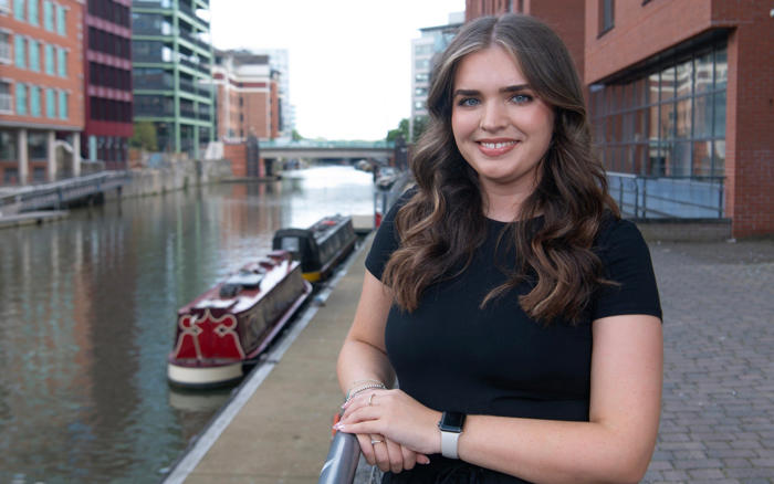 ‘i can buy a house at 22 because i skipped university’
