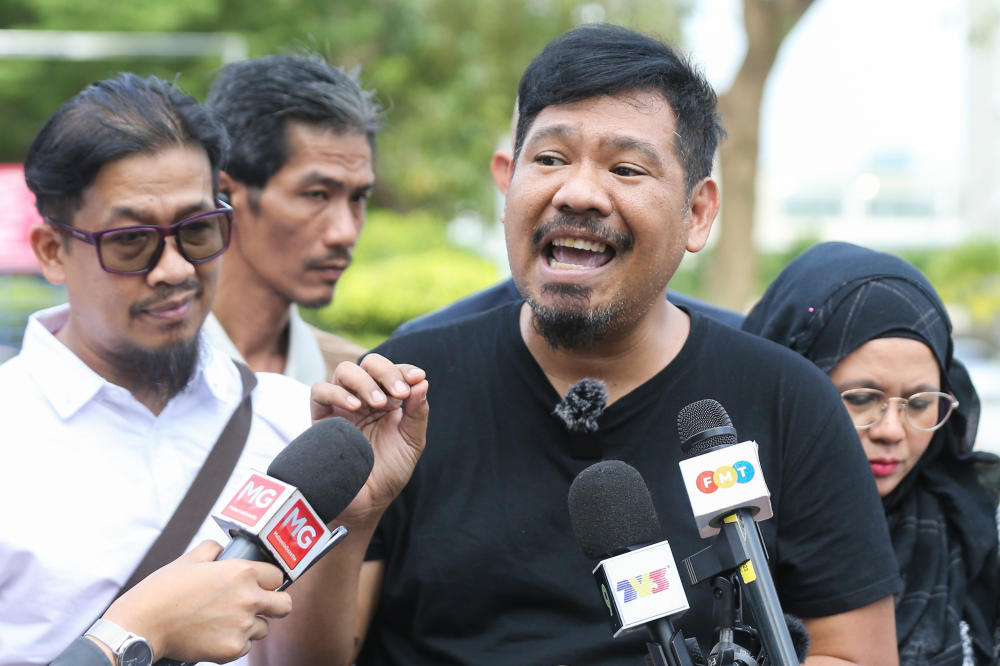 anti-anwar protesters say would hold more demonstrations unless concerns addressed