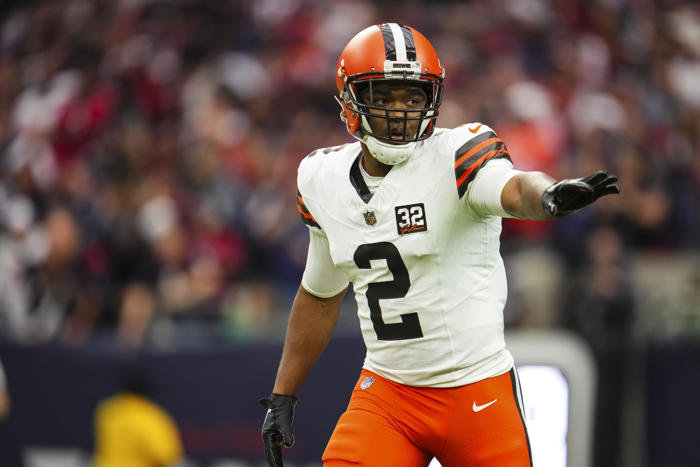 browns news: amari cooper didn't hold back about his absence at minicamp