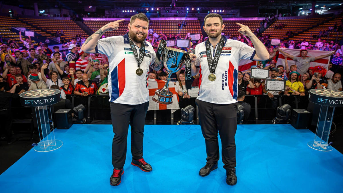 luke humphries and michael smith bring home world cup victory for england